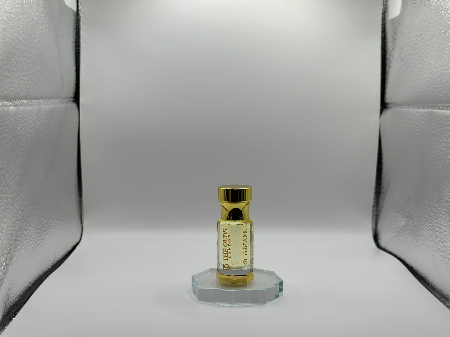 Black Oudh Premium Perfume Oil For Men & Women | 6 ml | Attar | Alcohol-Free