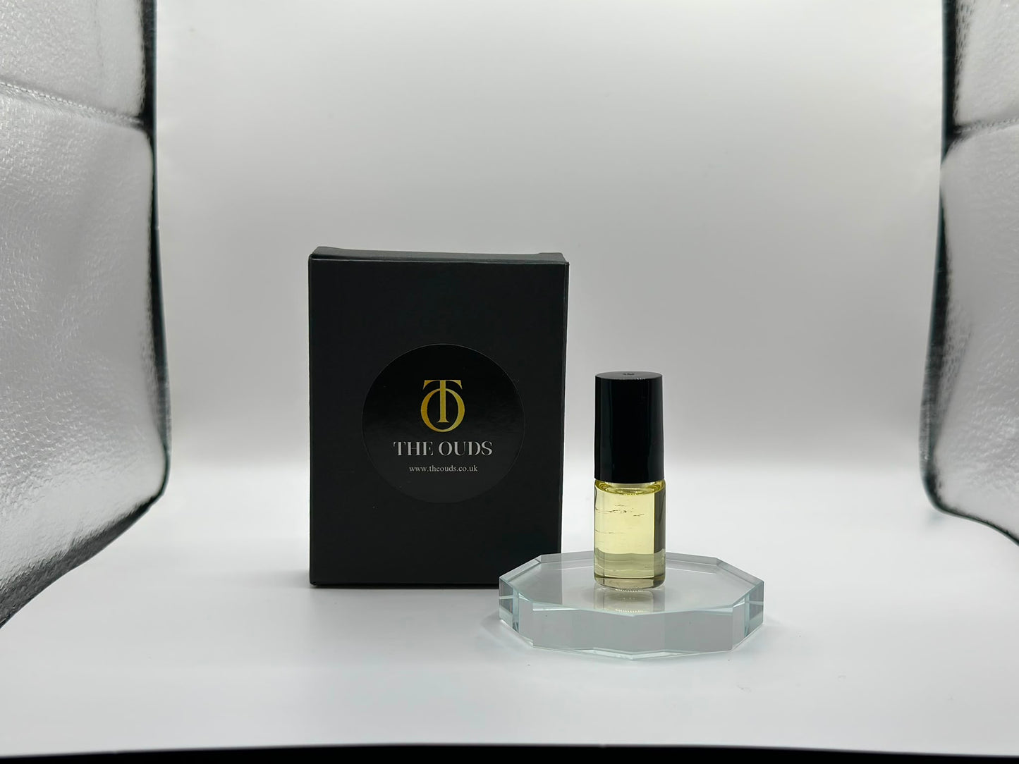 Black Oudh Premium Perfume Oil For Men & Women | 3 ml | Attar | Alcohol-Free